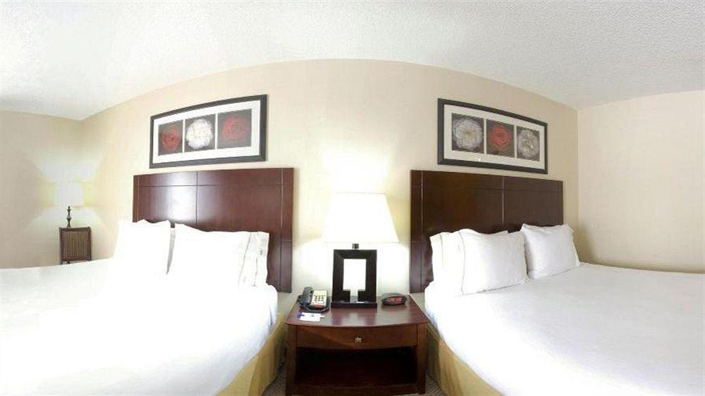 Holiday Inn Express Hotel & Suites Dickson, An Ihg Hotel מראה חיצוני תמונה